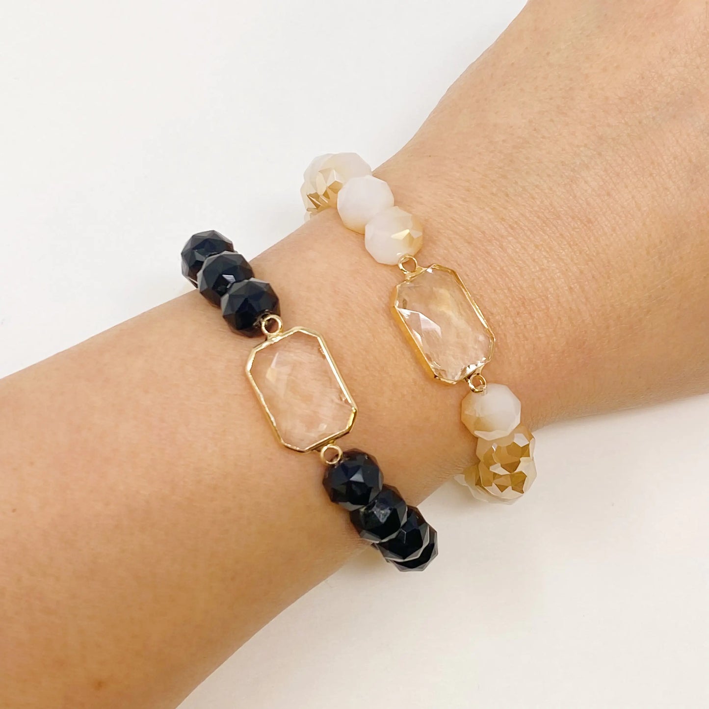 Stretch-Armband mit Perlen im Diamantschliff